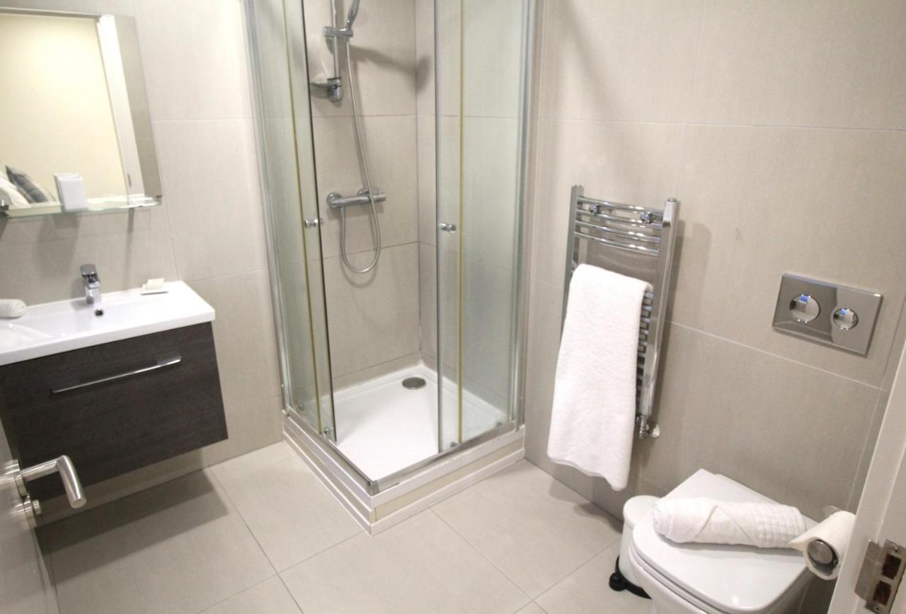Apartment 3 Bed Cozy - Next To Leeds Centre & *