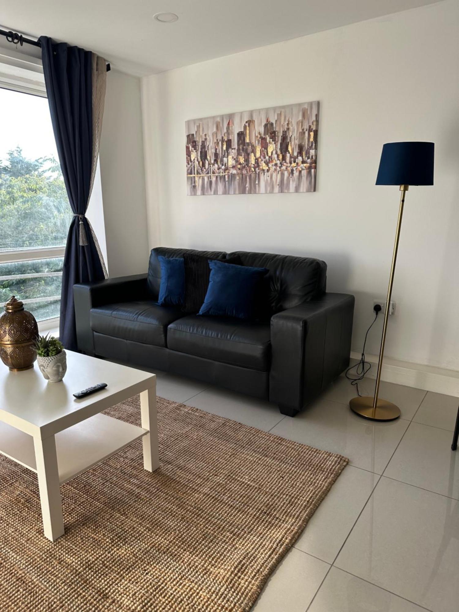 3 Bed Cozy - Next To Leeds Centre &